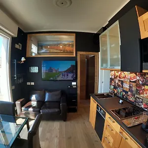 https://michele-guest-house.it-tuscanyhotel.com